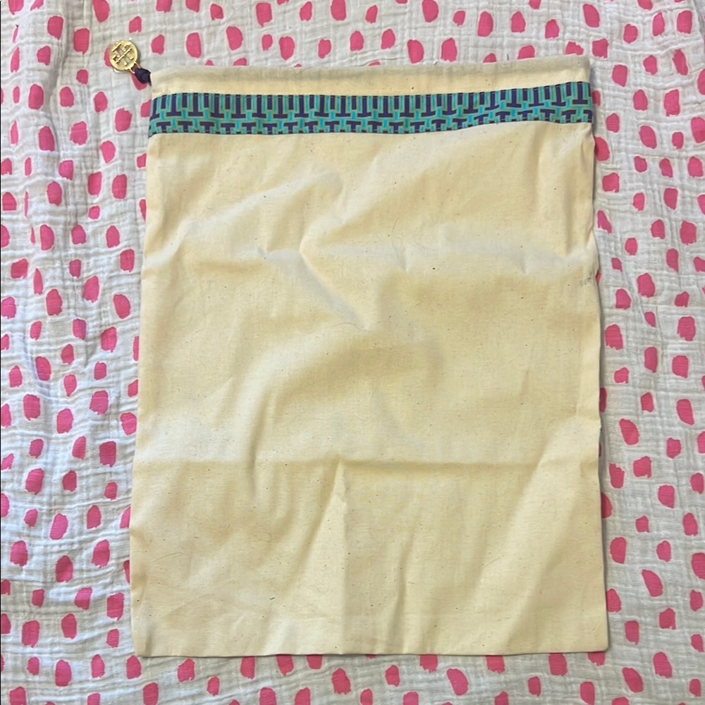 Tory Burch Cream and Blue dust Bag‎